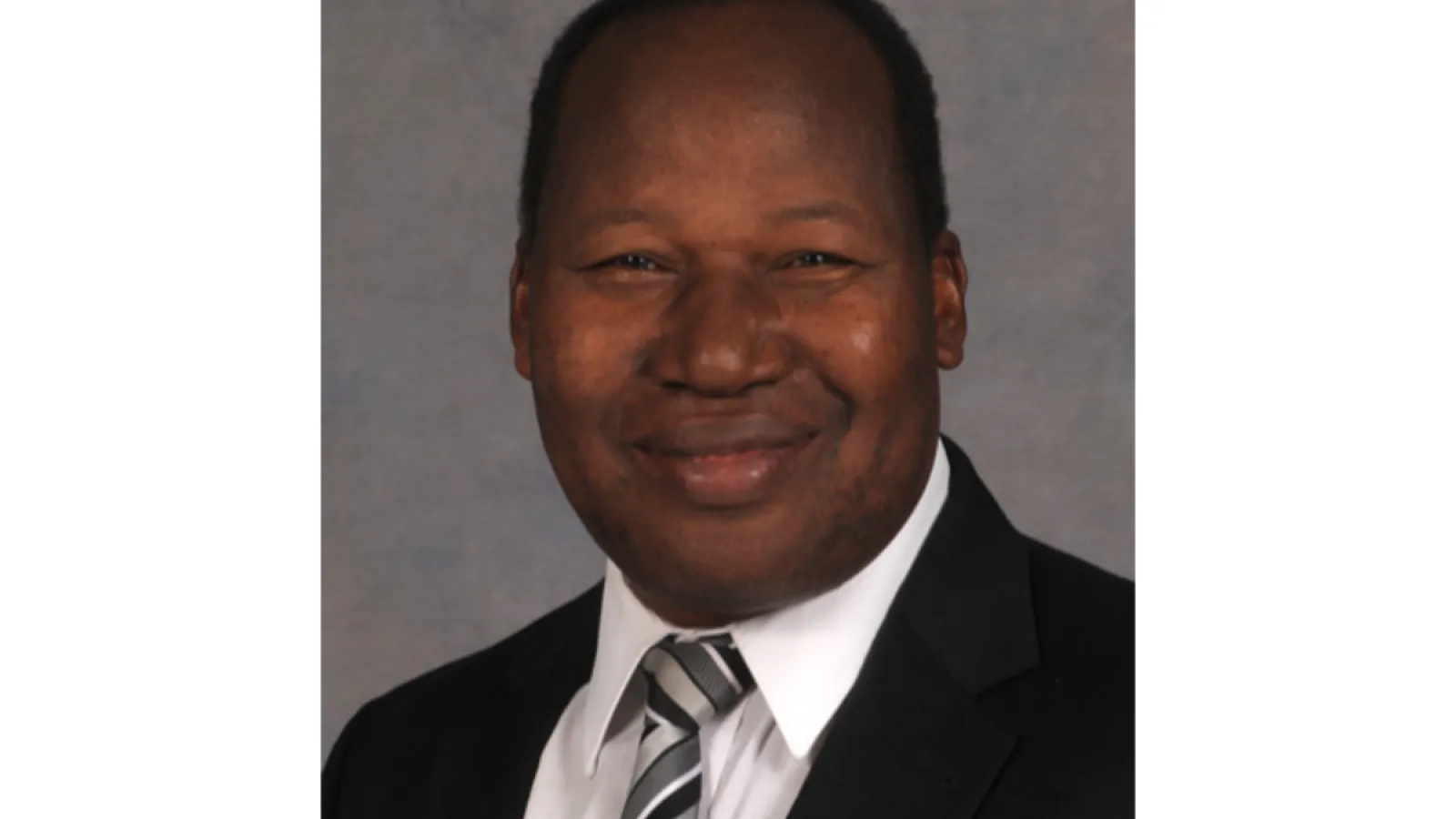 Dr. Robert Agunga